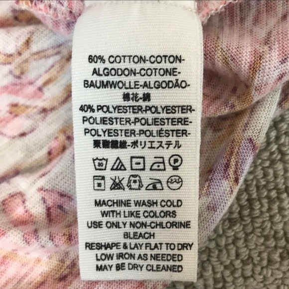 Free People Crochet Leilani Print V-Neck Crop Top - Picture 12 of 14